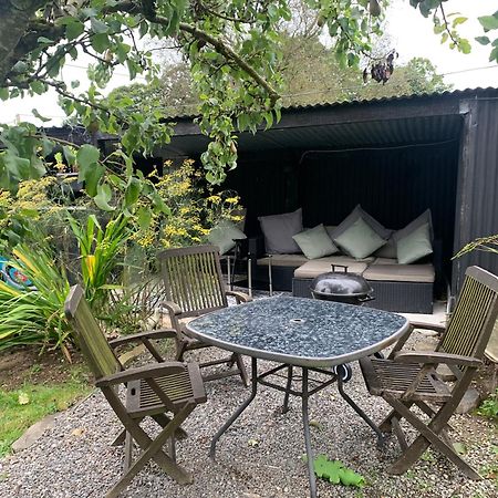 Stunning 2-Bed Cabin In Nantglyn Denbigh Exteriér fotografie